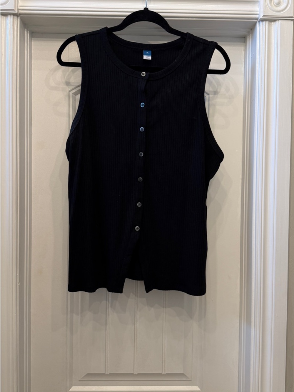 Old Navy Black Ribbed Button-Front Tank